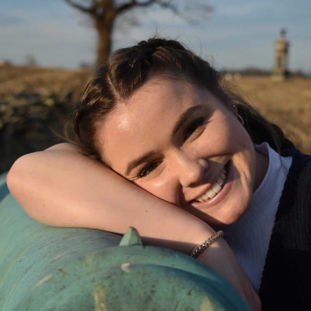 Meet your Posher, Emily